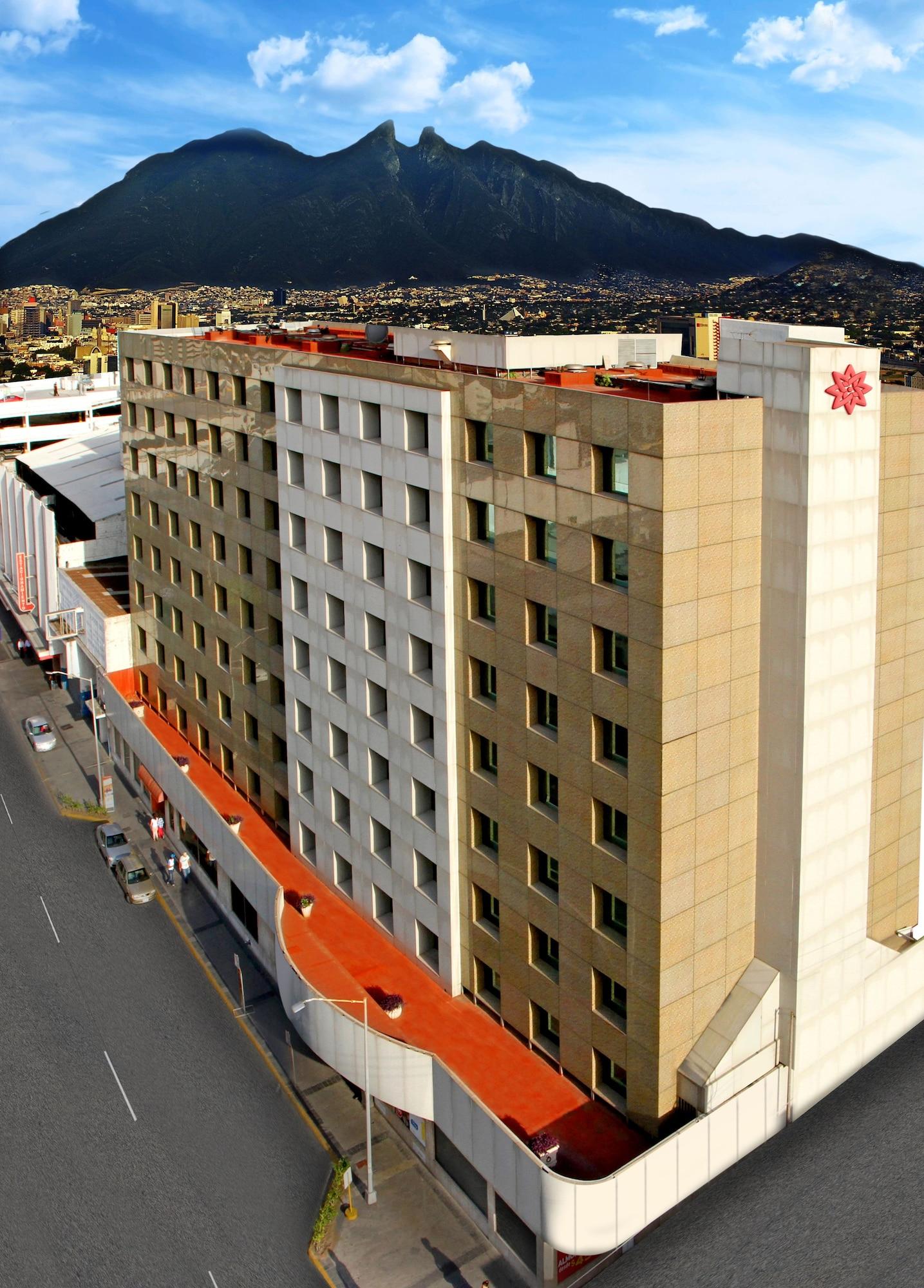 Travohotel Monterrey Historico Екстериор снимка