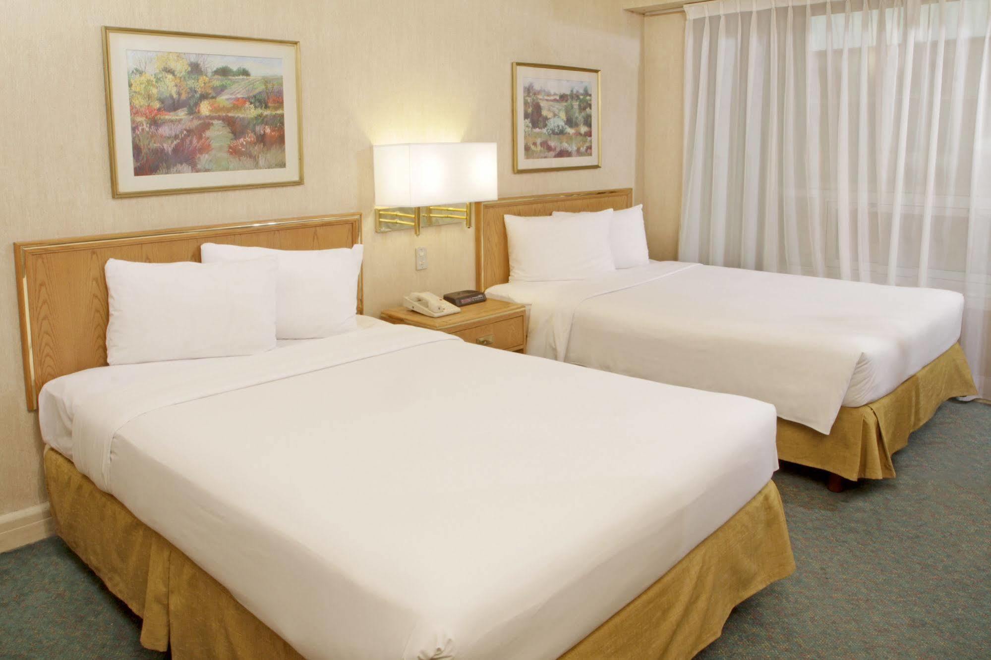 Travohotel Monterrey Historico Екстериор снимка
