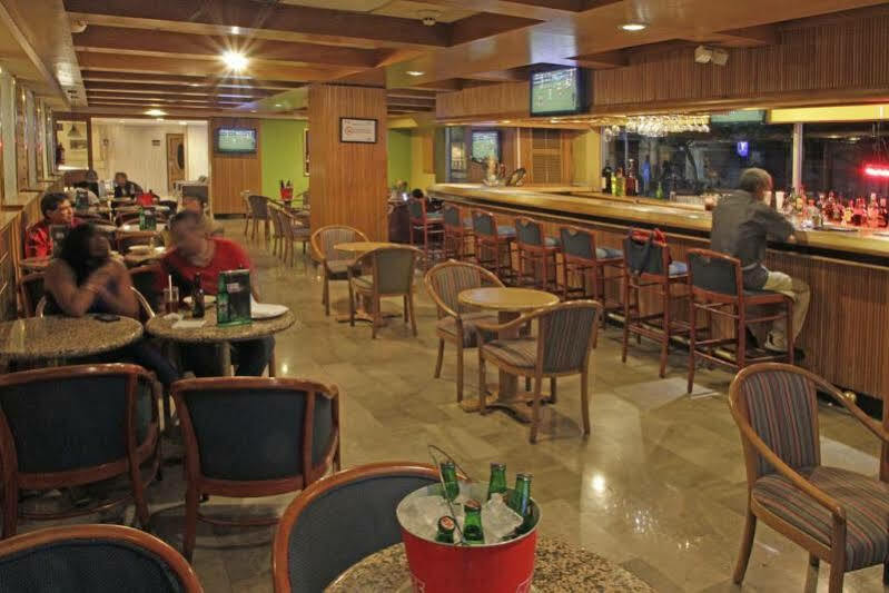 Travohotel Monterrey Historico Екстериор снимка